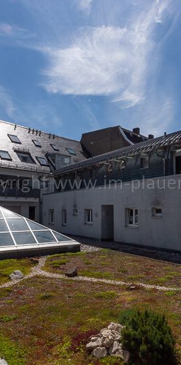 Zentrumsnahe 2-Zimmer-Wohnung mit Dachterrasse in Auerbach – Ab Dezember 2024 verfügbar - Photo 1