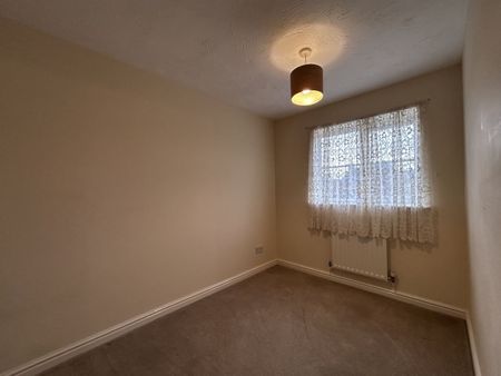 2 Bedroom - Photo 5
