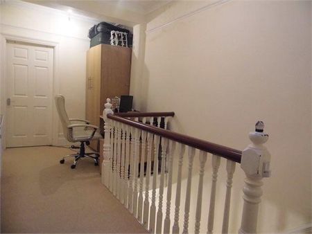 6 bedroom semi-detached house to rent - Photo 5