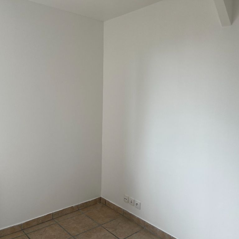 Appartement Jouy Le Moutier 2 pièces 28 m2 - Photo 1