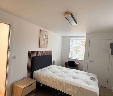 5 bedroom house of multiple occupation to rent - Photo 6