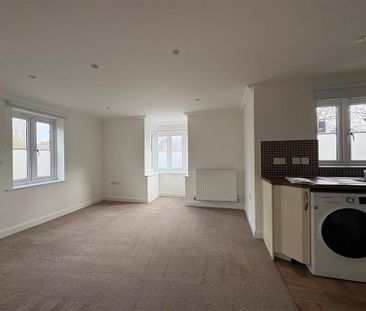 2 bedroom detached house to rent - Photo 2