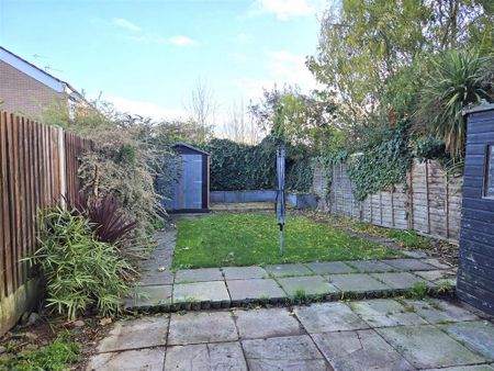 3 bedroom semi-detached house to rent - Photo 5