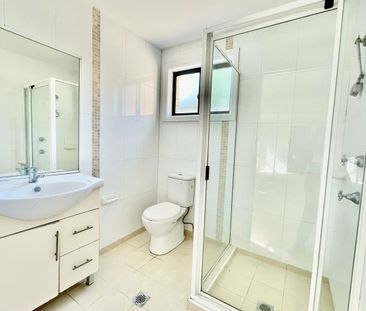 13A Barangaroo Road, Toongabbie, NSW 2146 - Photo 6