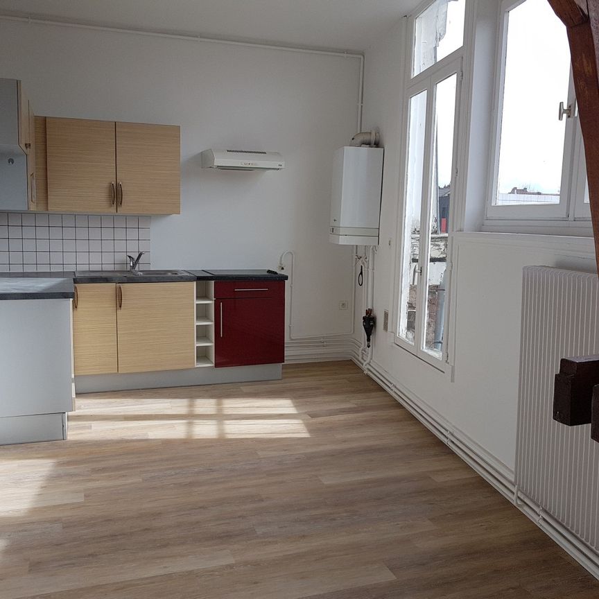 Location Appartement 3 pièces 74m² LENS 62300 - Photo 1