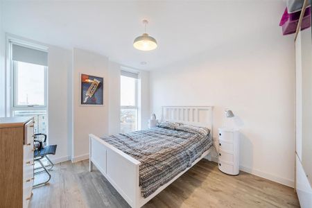 2 bedroom flat to rent - Photo 5