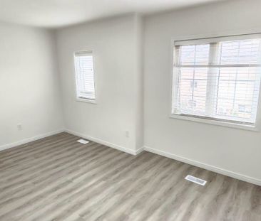 For Lease - 3200 Singleton Avenue Unit# 39, London South, Ontario - Photo 2