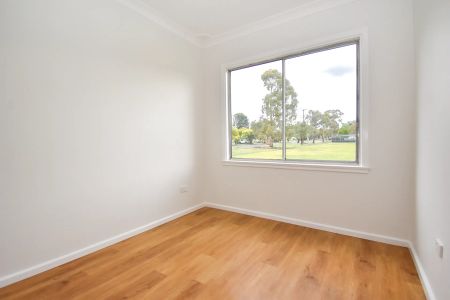 Charming Perry Oval Home - Photo 4