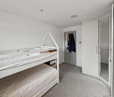 The Shore, The Leas, Westcliff-on-sea, SS0 - Photo 5