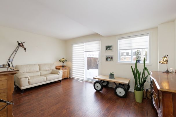 409 Rue Bruce - Photo 1