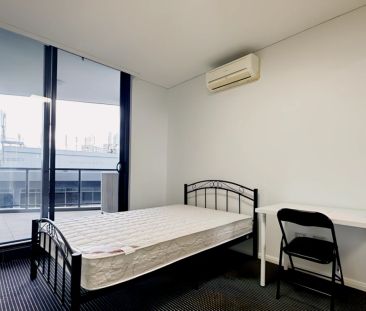 22 Danks Street, Sydney - Photo 3