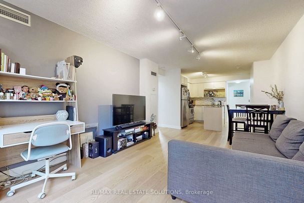 For Lease - 25 Carlton Street Unit# 710, Toronto, Ontario - Photo 1