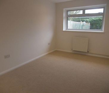 3 bedroom bungalow to rent - Photo 5