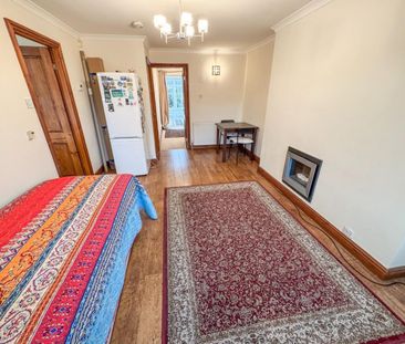 2 bedroom Bungalow To Let - Photo 2