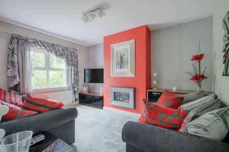 12 Churchland Close, Holywood, BT18 9LF - Photo 2