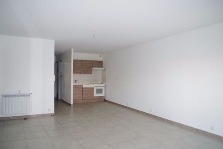 Location appartement 3 pièces, 68.24m², Saint-Gervasy - Photo 2