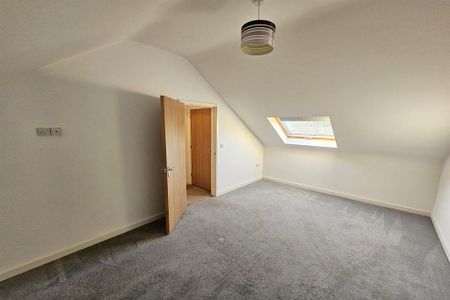 3 bedroom terraced house to rent - Photo 3