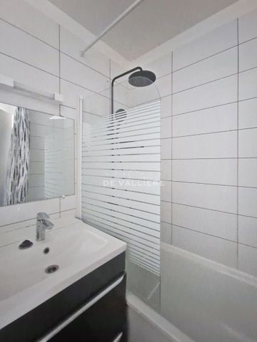 Location Appartement 2 pièces 46m² NANTERRE 92000 - Photo 4