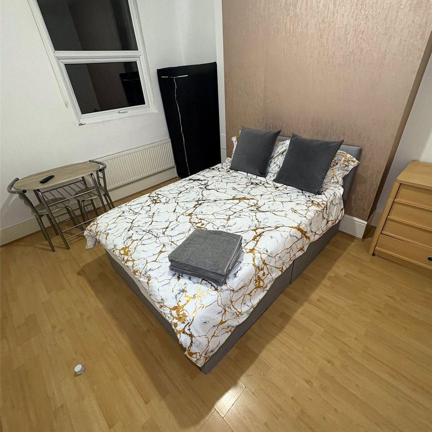 Ellison Road, London, SW16 - Photo 1