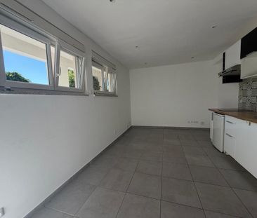 Location Appartement 1 pièce 18m² STE GENEVIEVE DES BOIS 91700 - Photo 2