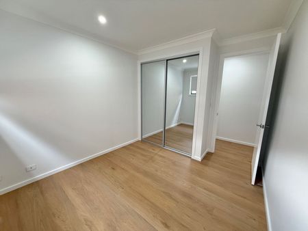 Brand New Ultra Modern Duplex - Photo 4
