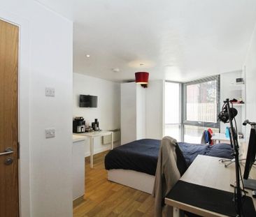 Studio to rent - Photo 6