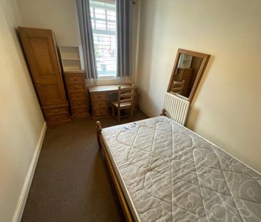 5 bedroom terraced house to rent - Photo 3