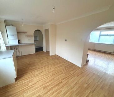 Meadow Court - Photo 5