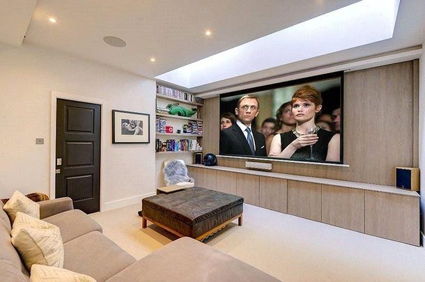 4 bedroom flat to rent - Photo 1