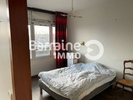 Location appartement à Brest, 2 pièces 58.7m² - Photo 3