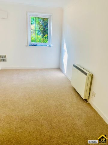 2 bed Flat in French Apartments Lansdowne Road, Purley, CR8 2PH - Photo 3