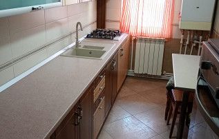 Apartament de inchiriat, 2 camere Frumoasa - Photo 3
