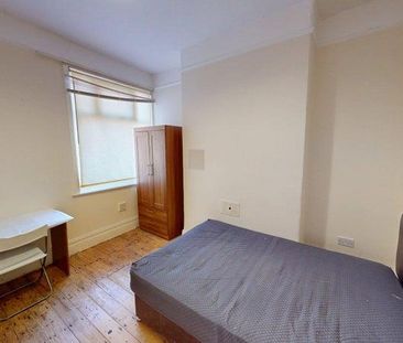 5 bedroom terraced house to rent - Photo 3