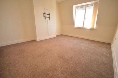 3 bedroom apartment to rent - Photo 3