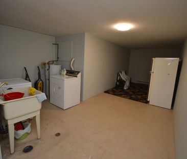 302 Somerset Street East - Photo 2