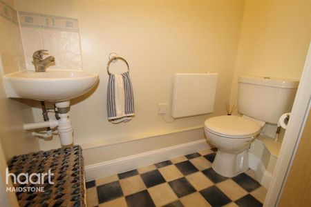 1 bedroom apartment to rent - Photo 5