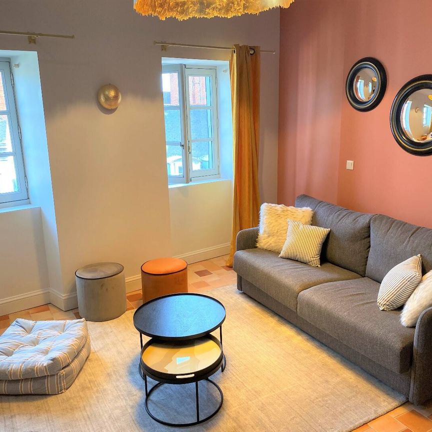 Duplex rénové au cœur du quartier historique - Photo 1