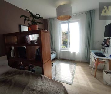 TRIANGLE D'OR - T1 BIS MEUBLE - Photo 1