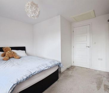 2 bedroom end of terrace house to rent - Photo 5