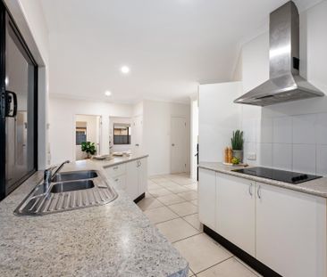 59 Anchorage Circuit, Bushland Beach QLD 4818 - House For Rent | Do... - Photo 3