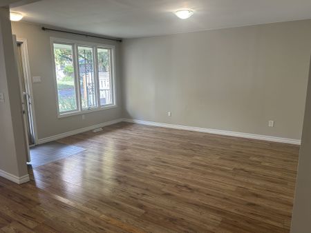 For Lease - 27 Gatineau Crescent, London South, Ontario - Photo 2