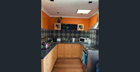 Room for Rent - Photo 5