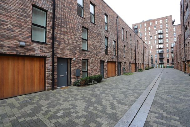 Lockgate Mews, New Islington, M4 - Photo 1