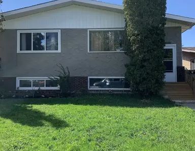 3 bedroom 1,000 sq. foot main floor half duplex | 10534 151 Street Northwest, Edmonton - Photo 1