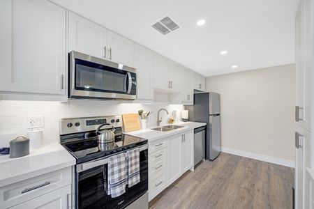 1791 King Street East - Photo 5