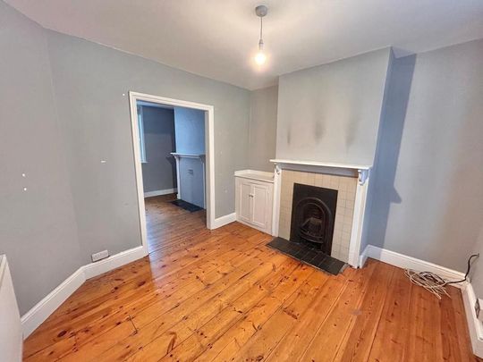 2 bedroom terraced house to rent - Photo 1