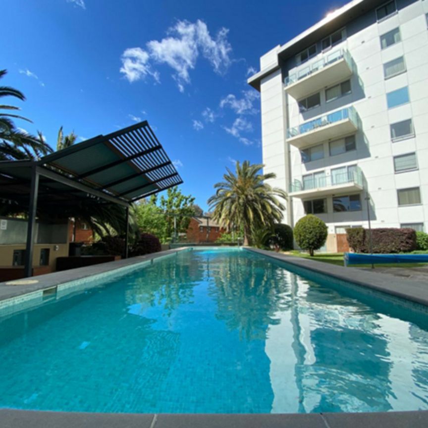 Fully Furnished And Equipped - Photo 1