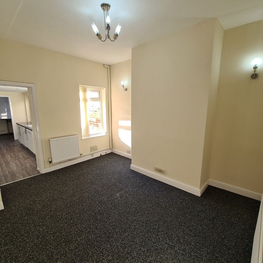 2 Bed Terraced House, Hinde Street, M40 - Photo 1