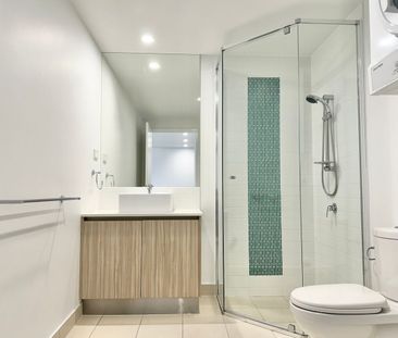 UNFURNISHED - Oversized 1 Bed Plus Study! - Photo 6