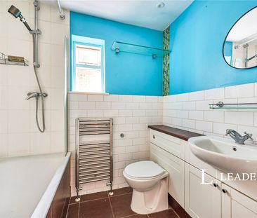 3 bedroom house to rent Southmill Road, Bishop's Stortford, Hertfor... - Photo 2